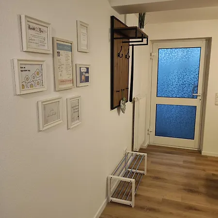 Planer Altstadtwohnung Mit Terrasse & Parkplatz 아파트 *