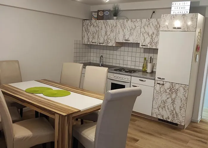 Planer Altstadtwohnung Mit Terrasse & Parkplatz *