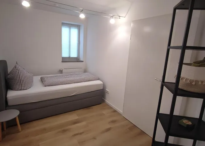 Planer Altstadtwohnung Mit Terrasse & Parkplatz Διαμέρισμα *