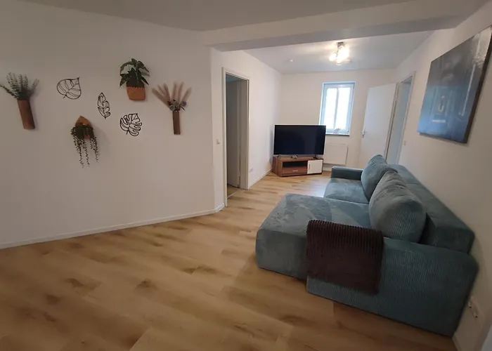 Διαμέρισμα Planer Altstadtwohnung Mit Terrasse & Parkplatz *